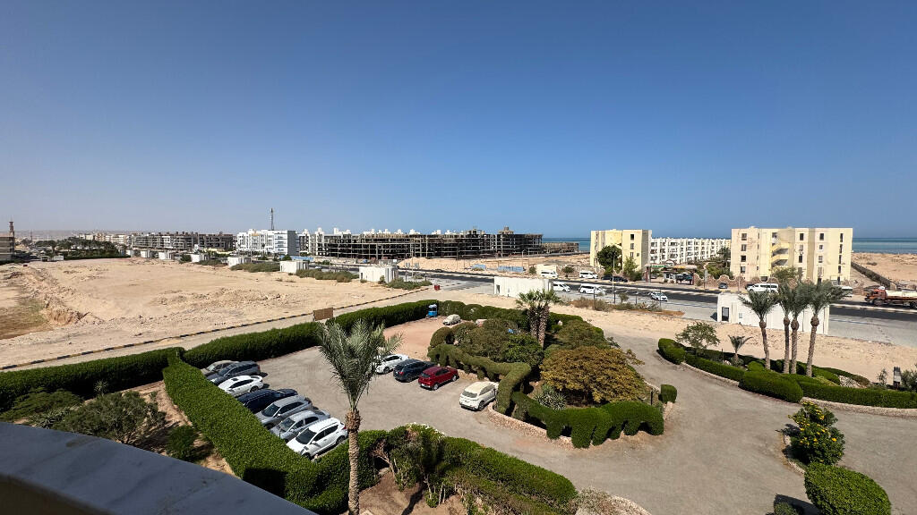 Studio for sale in Hurghada at Oasis Resort with sea view